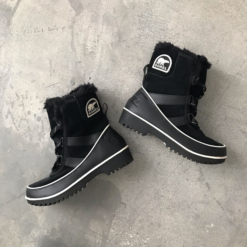 Sorel Tivoli II Fur Boot NWOT